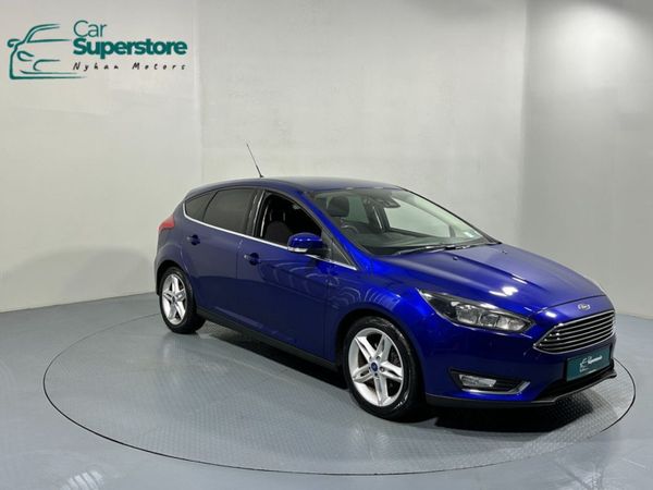 Ford Focus Hatchback, Diesel, 2017, Blue