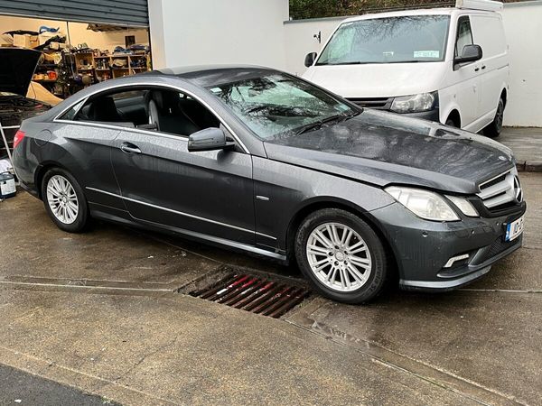 Mercedes-Benz E-Class Coupe, Diesel, 2010, Grey