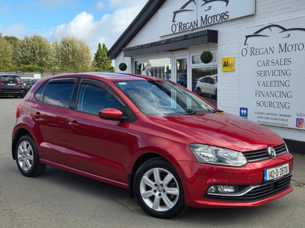 Volkswagen Polo Hatchback, Petrol, 2014, Red