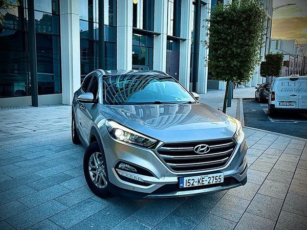 Hyundai Tucson SUV, Diesel, 2015, Gold