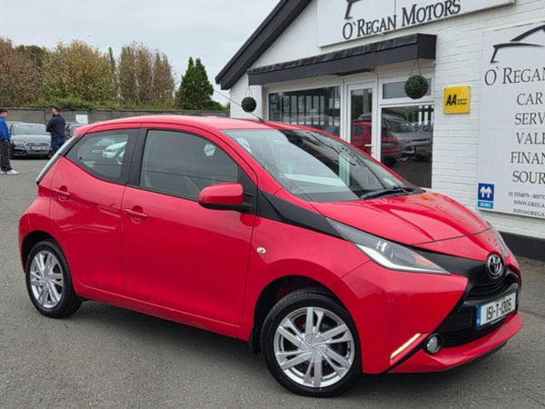 Toyota Aygo Hatchback, Petrol, 2015, Red