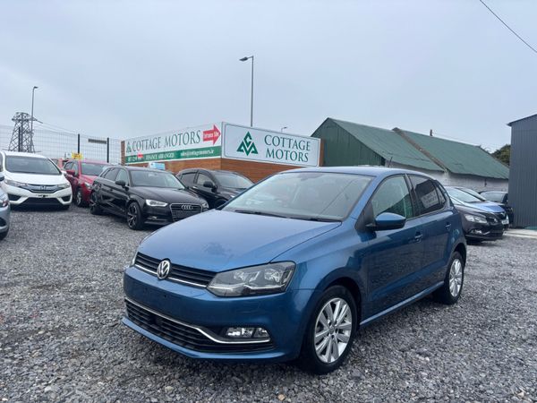 Volkswagen Polo Hatchback, Petrol, 2017, Blue