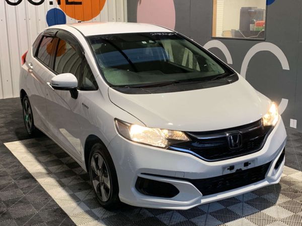 Honda Fit Hatchback, Petrol Hybrid, 2019, White