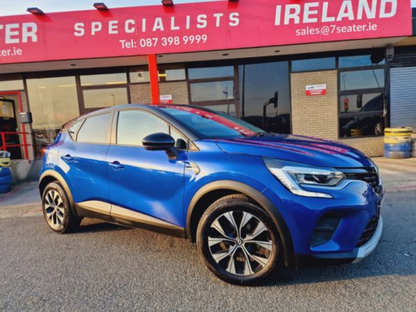 Renault Captur Hatchback, Petrol, 2022, Blue