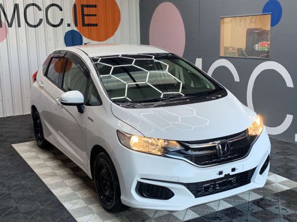 Honda Fit Hatchback, Petrol Hybrid, 2019, White