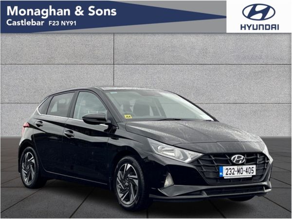 Hyundai i20 Hatchback, Petrol, 2023, Black