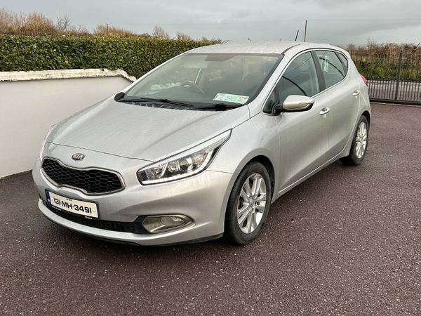 Kia Ceed Hatchback, Diesel, 2013, Silver
