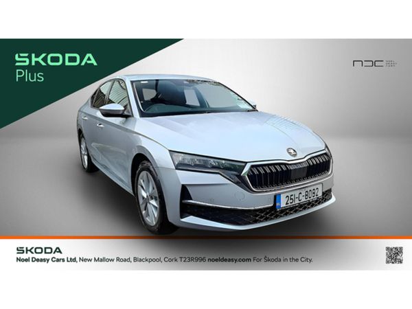 Skoda Octavia Hatchback, Diesel, 2025, Grey