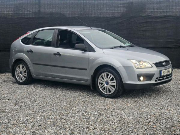 Ford Focus Hatchback, Petrol, 2005, Silver