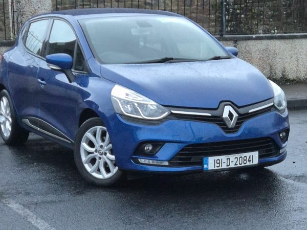 Renault Clio Hatchback, Petrol, 2019, Blue