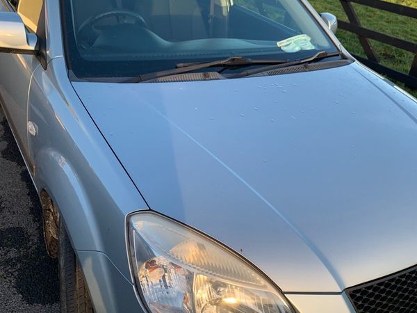 Kia Rio Saloon, Diesel, 2009, Silver