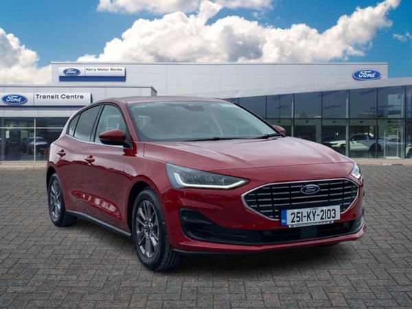 Ford Focus Hatchback, Petrol Hybrid, 2025, Red