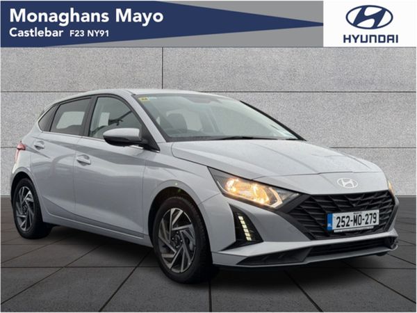 Hyundai i20 Hatchback, Petrol, 2025, Grey