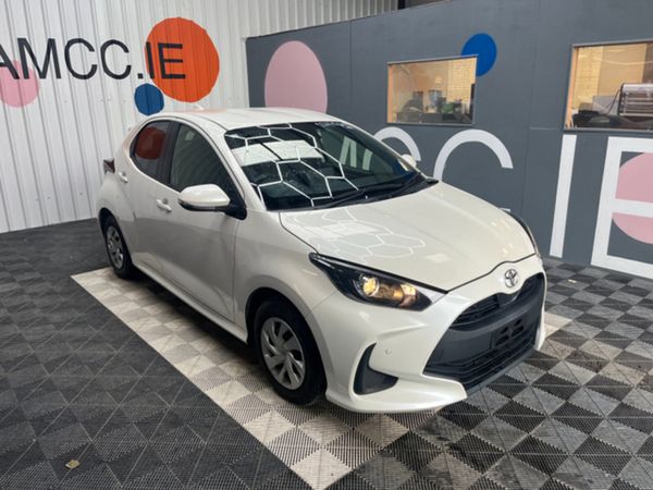 Toyota Yaris Hatchback, Petrol, 2020, White