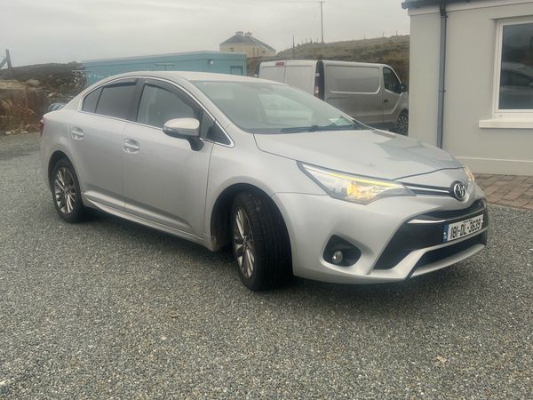 Toyota Avensis Saloon, Diesel, 2018, Silver