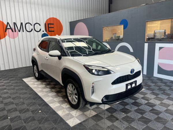 Toyota Yaris Cross SUV, Petrol Hybrid, 2021, White