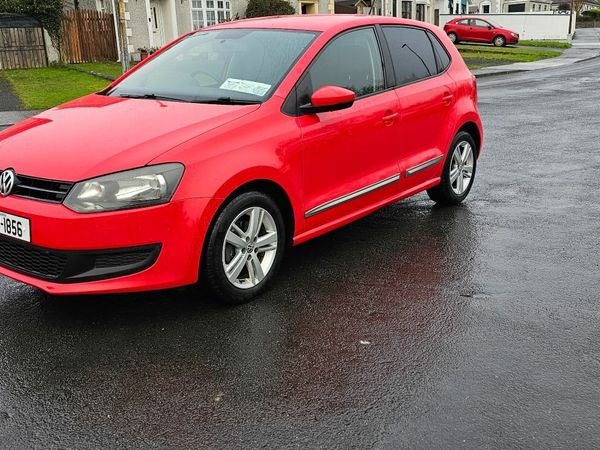 Volkswagen Polo Hatchback, Petrol, 2012, Red