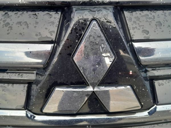 Mitsubishi Outlander Estate, Petrol Hybrid, 2016, Black