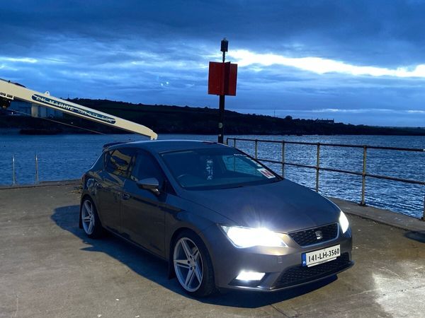 SEAT Leon Hatchback, Petrol, 2014, Grey