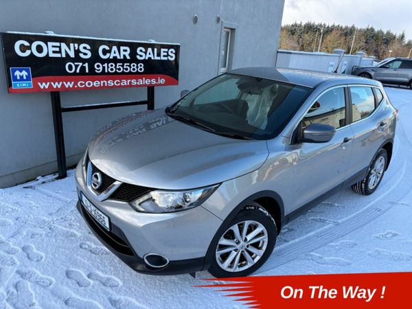 Nissan Qashqai SUV, Petrol, 2015, Silver