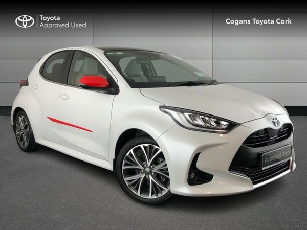 Toyota Yaris Hatchback, Petrol Hybrid, 2023, White