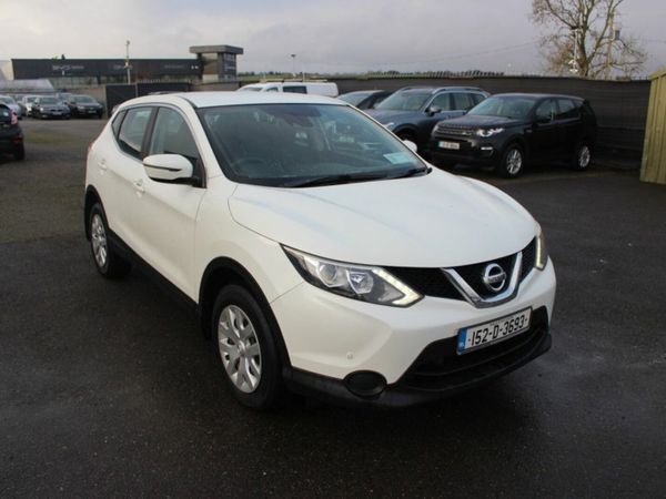 Nissan Qashqai Hatchback, Diesel, 2015, White