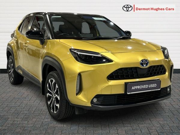 Toyota Yaris Cross Hatchback, Petrol Hybrid, 2023, Gold
