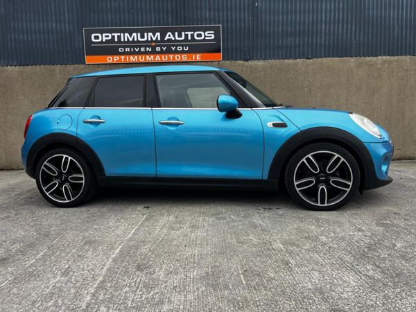 Mini Cooper Hatchback, Petrol, 2015, Blue