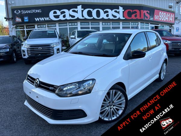 Volkswagen Polo Hatchback, Petrol, 2014, White