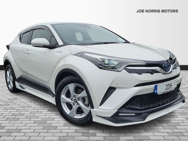 Toyota C-HR SUV, Petrol Hybrid, 2019, White