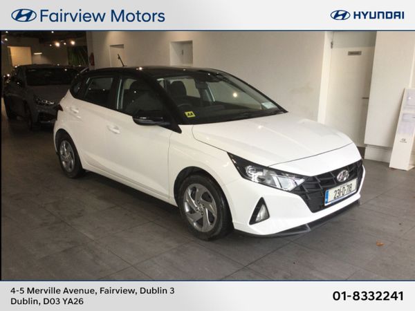 Hyundai i20 Hatchback, Petrol, 2023, White