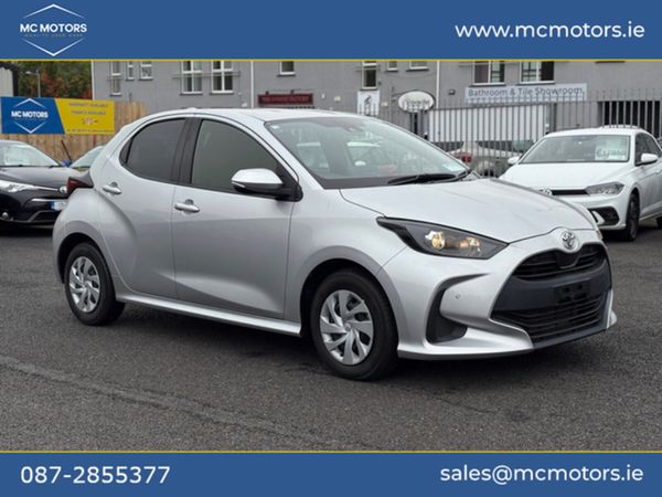 Toyota Yaris Hatchback, Petrol, 2020, Silver