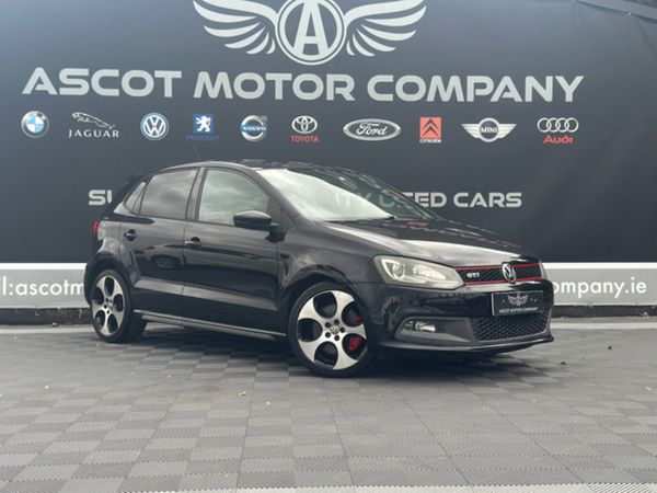 Volkswagen Polo Hatchback, Petrol, 2013, Black