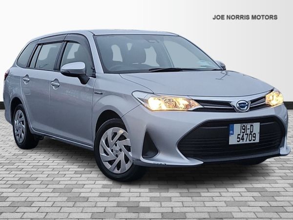 Toyota Corolla Estate, Petrol Hybrid, 2019, Silver