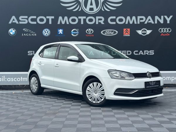 Volkswagen Polo Hatchback, Petrol, 2014, White