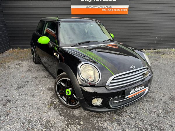 Mini Cooper Hatchback, Petrol, 2013, Black