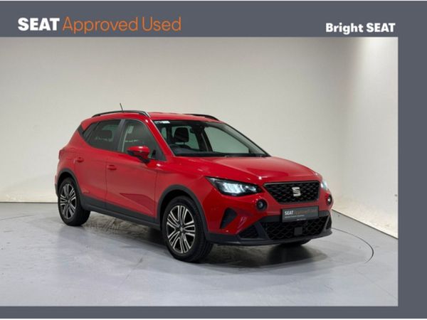 SEAT Arona Hatchback, Petrol, 2022, Red