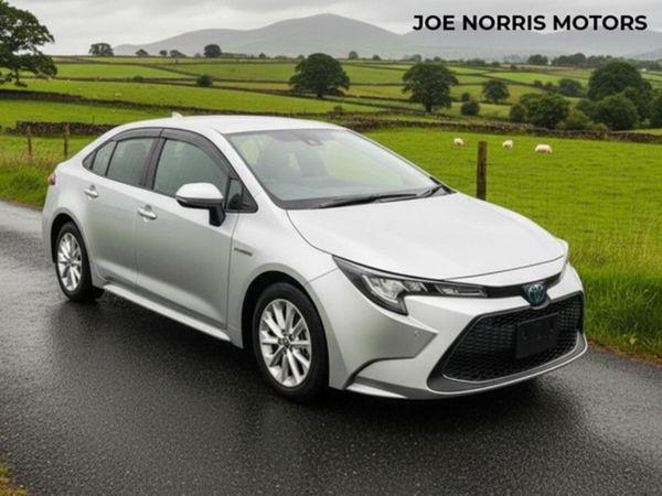 Toyota Corolla Saloon, Petrol Hybrid, 2020, Silver