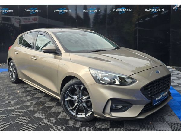 Ford Focus Hatchback, Diesel, 2019, Grey