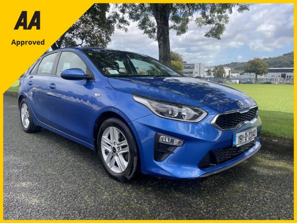 Kia Ceed Hatchback, Petrol, 2019, Blue