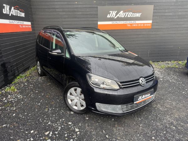 Volkswagen Touran MPV, Petrol, 2011, Black