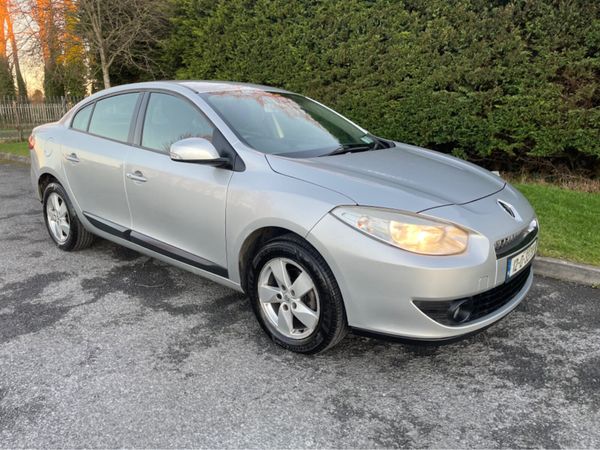 Renault Fluence Saloon, Diesel, 2012, Silver