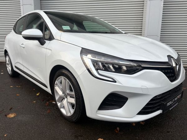 Renault Clio Hatchback, Petrol, 2022, White