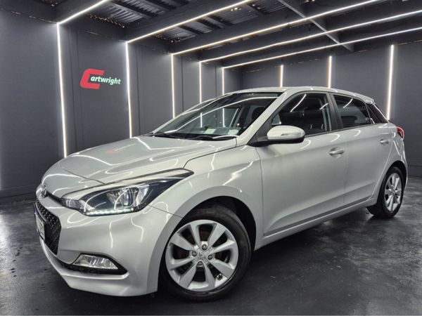 Hyundai i20 Hatchback, Petrol, 2016, Silver