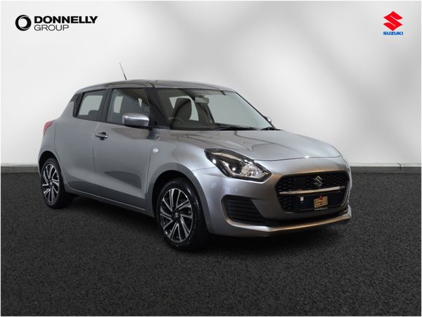 Suzuki Swift Hatchback, Petrol, 2023, Silver