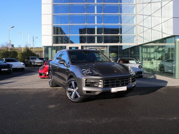 Porsche Cayenne SUV, Petrol Plug-in Hybrid, 2026, 