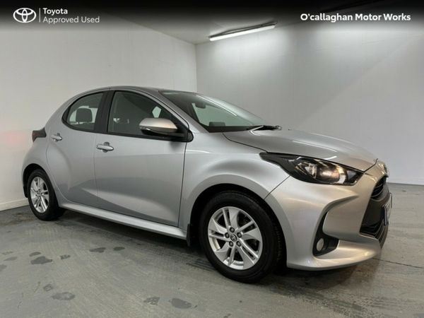 Toyota Yaris Hatchback, Petrol, 2022, Silver