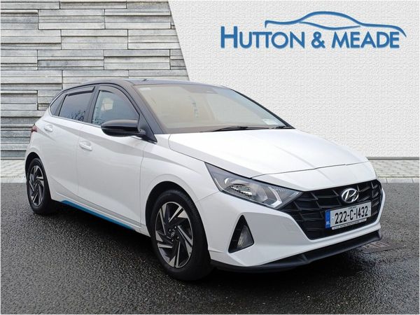Hyundai i20 Hatchback, Petrol, 2022, White
