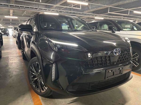 Toyota Yaris Cross SUV, Petrol Hybrid, 2022, Black