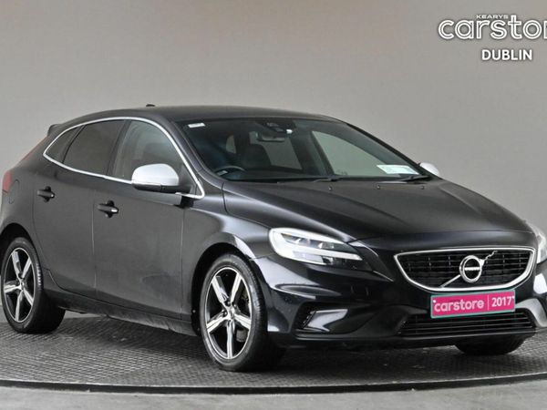 Volvo V40 Hatchback, Diesel, 2017, Black